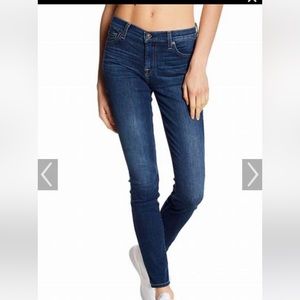 7 for all mankind TheSkinny Jean Size 28 - lightweight & stretchy